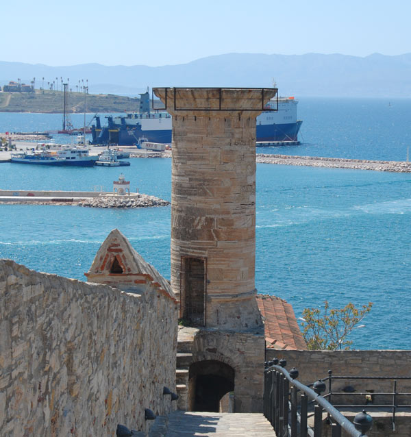 Çeşme Castle